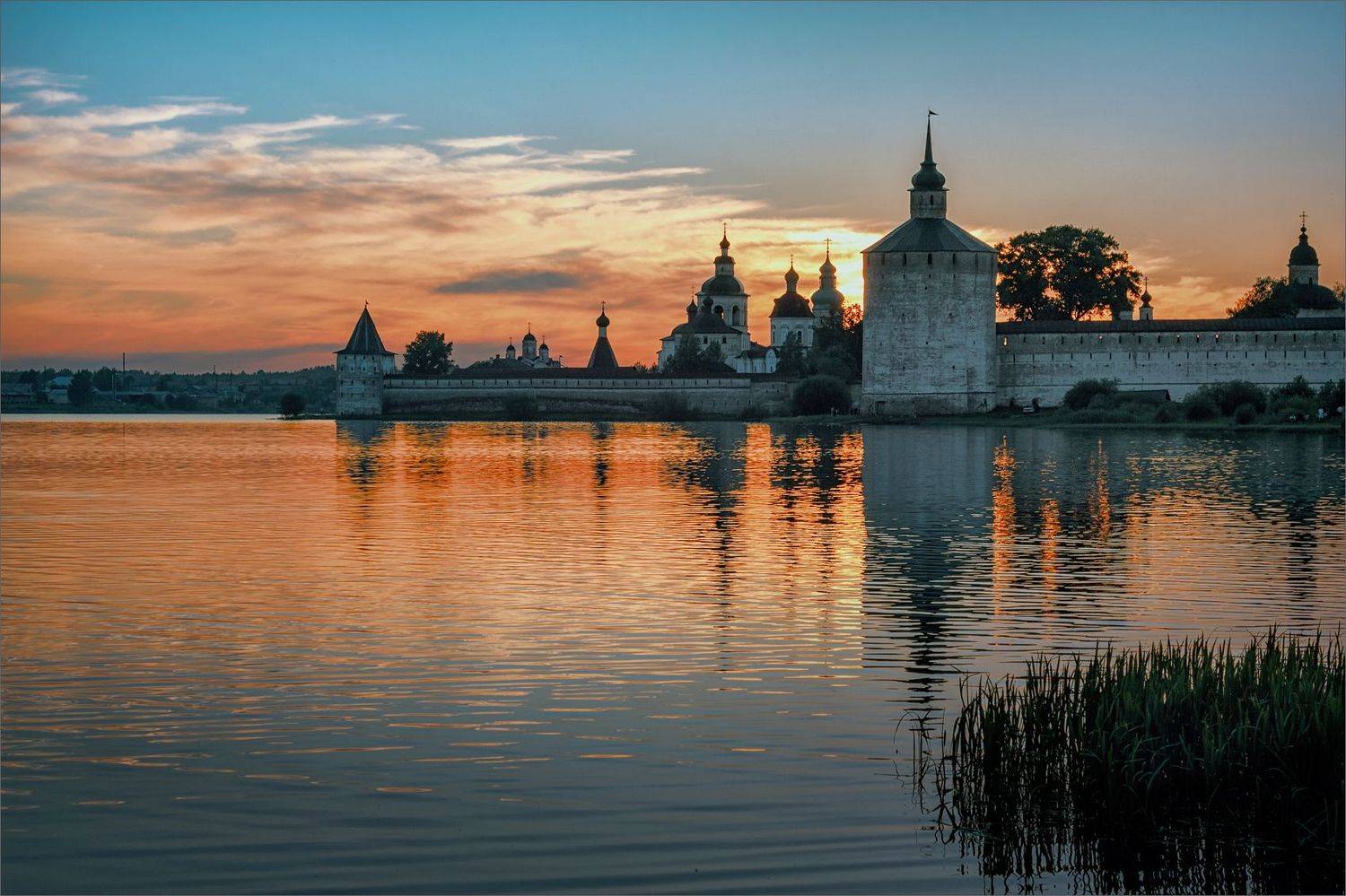 пейзаж, лето, монастырь, отражение, озеро, свет, цвет, александр никитинский, Никитинский Александр