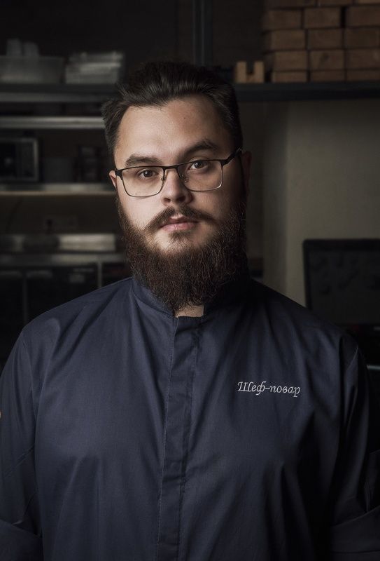 Портрет шефа фото превью