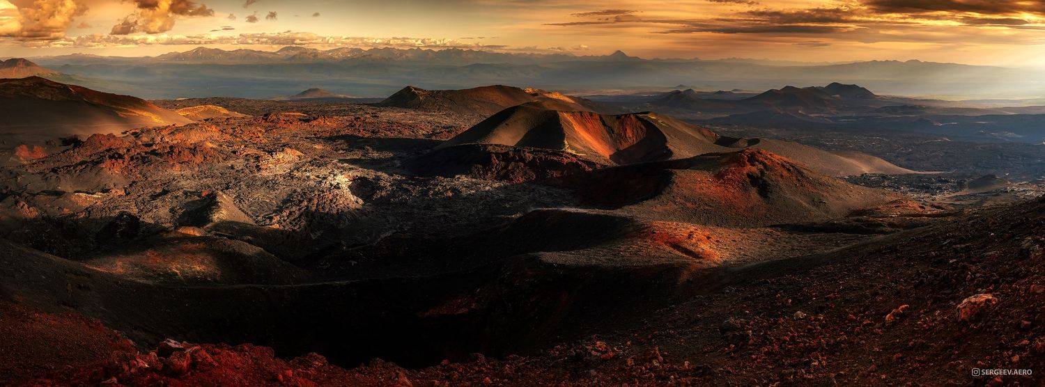 Камчатка, пейзаж, вулкан, Россия, Дальний Восток, вечер, горы, панорама, лава, полуостров Камчатка, магма, Kamchatka, landscape, volcano, Russia, Far East, evening, panorama, mountains, lava, Kamchatka Peninsula, magma, Сергеев Кирилл
