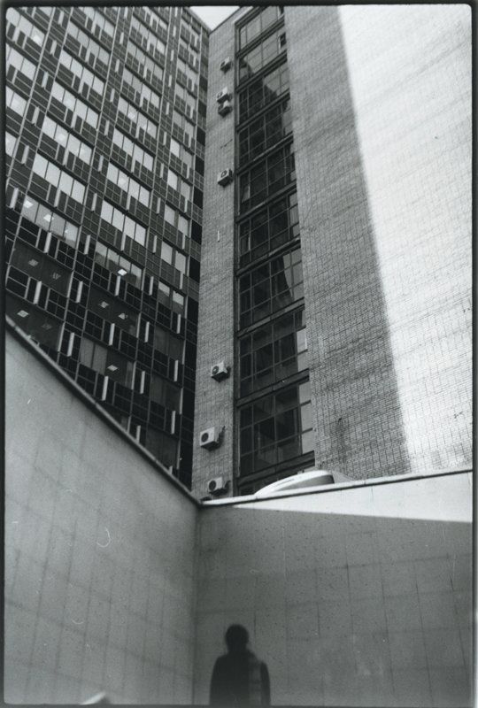 тарбеев, город, тени, здания, пленка, печать, бумага Тени в городе фото превью