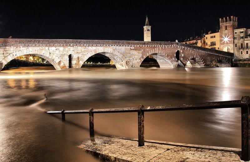 Citt?, Fiume, Notturna, Ponte, Stroria, Verona Ponte pietra фото превью