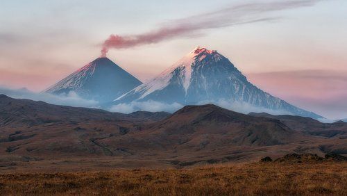 Два рассвета, два заката.