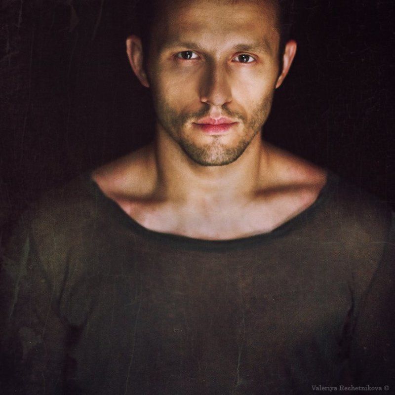 Играть роль фото превью