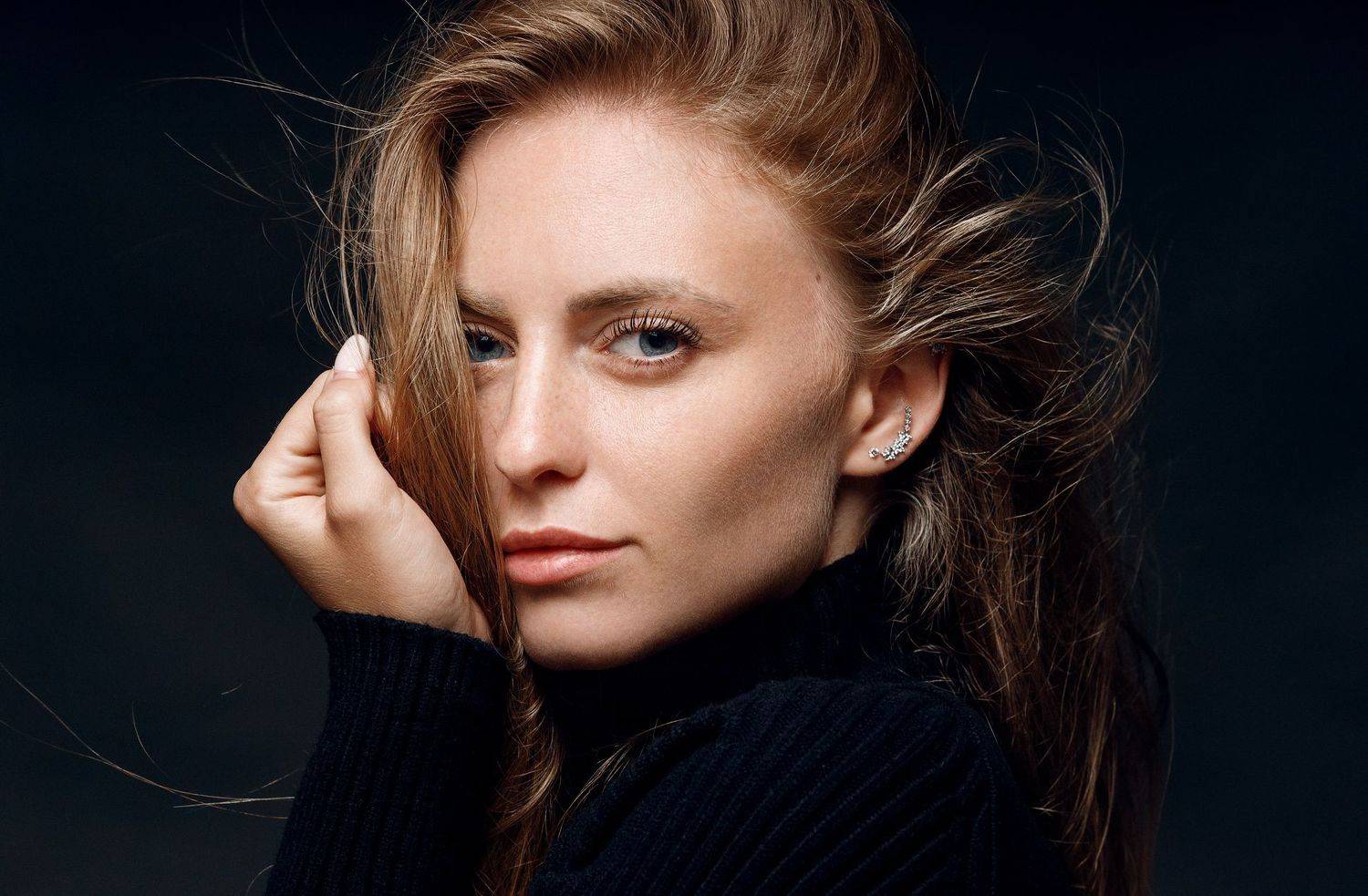 , Деян Романов