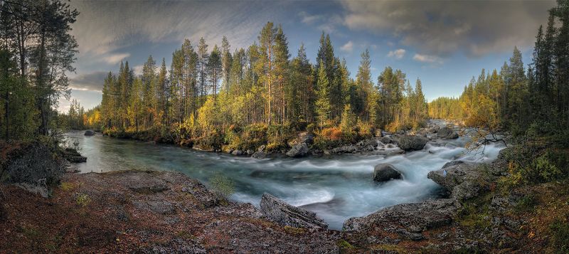 река Гольцовка Хибины горы Кольский полуостров Заполярье Течет река издалека фото превью