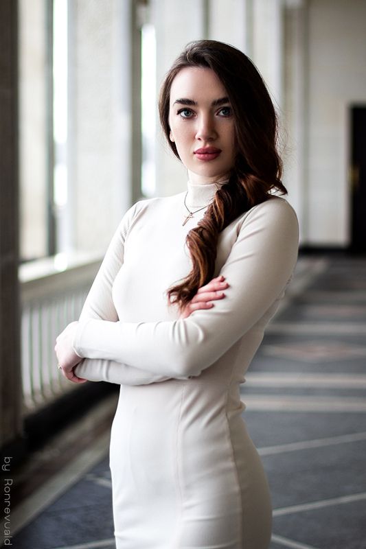 girl,woman,eyes,beauty,portrait,fashion,light,девушка,портрет,москва,свет, глаза Alesya фото превью