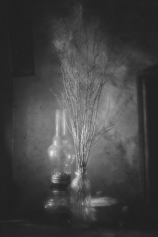 натюрморт, лампа, чёрно-белое, настроение Старая лампа фото превью