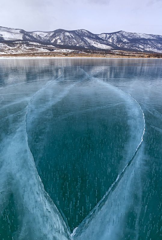 Байкальский лёд фото превью