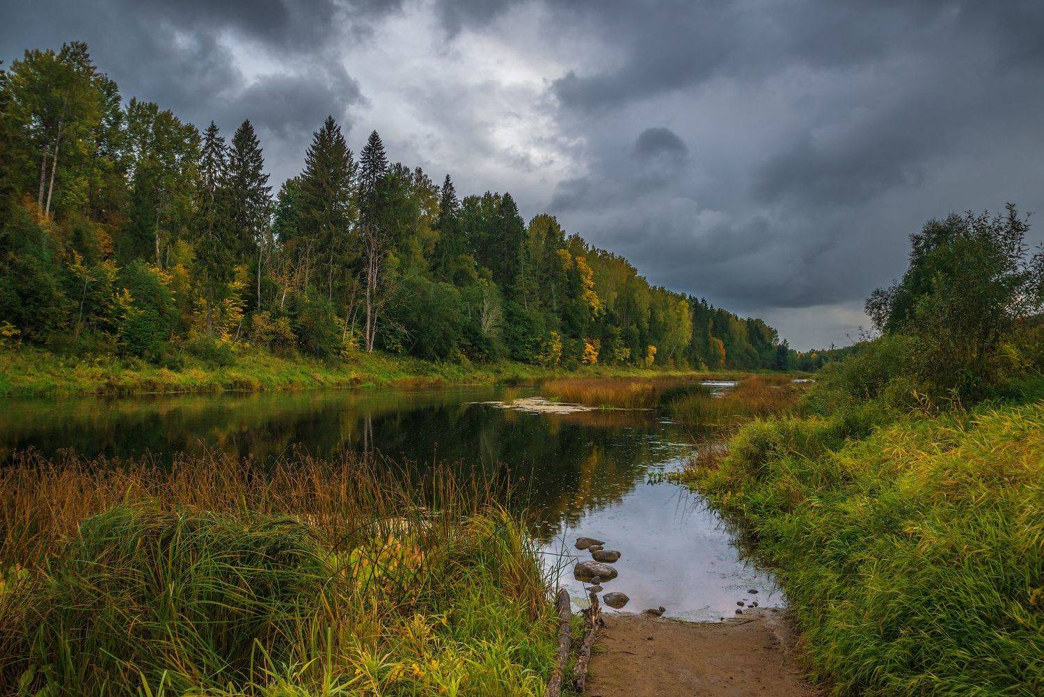 ловать,осень,река,, Роман Горячий