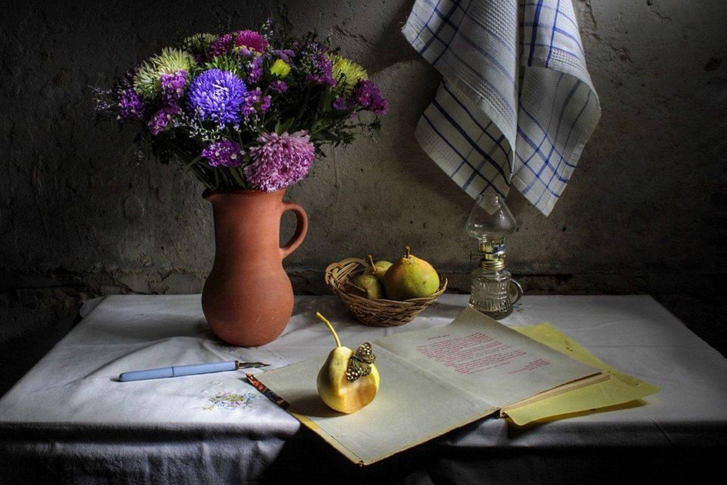 натюрморт, груши, книга, бабочка, цветы,, Zadorina Svetlana