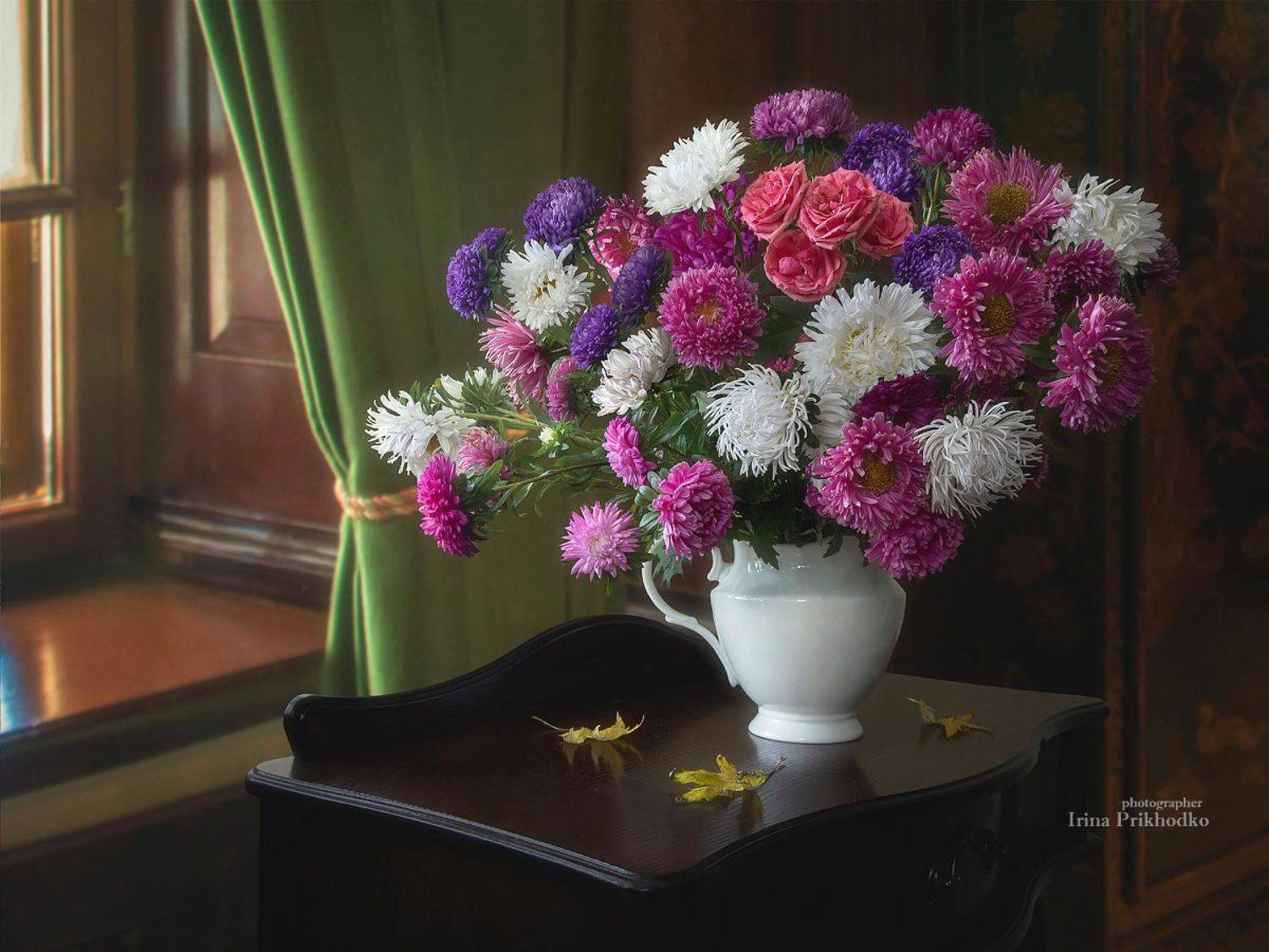 натюрморт, цветы, астры, букеты, интерьер, Приходько Ирина