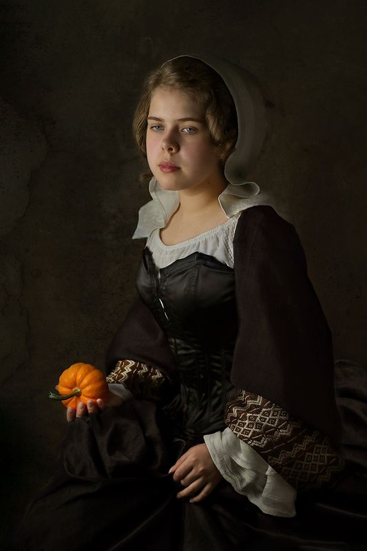 Девушка с тыквой фото превью