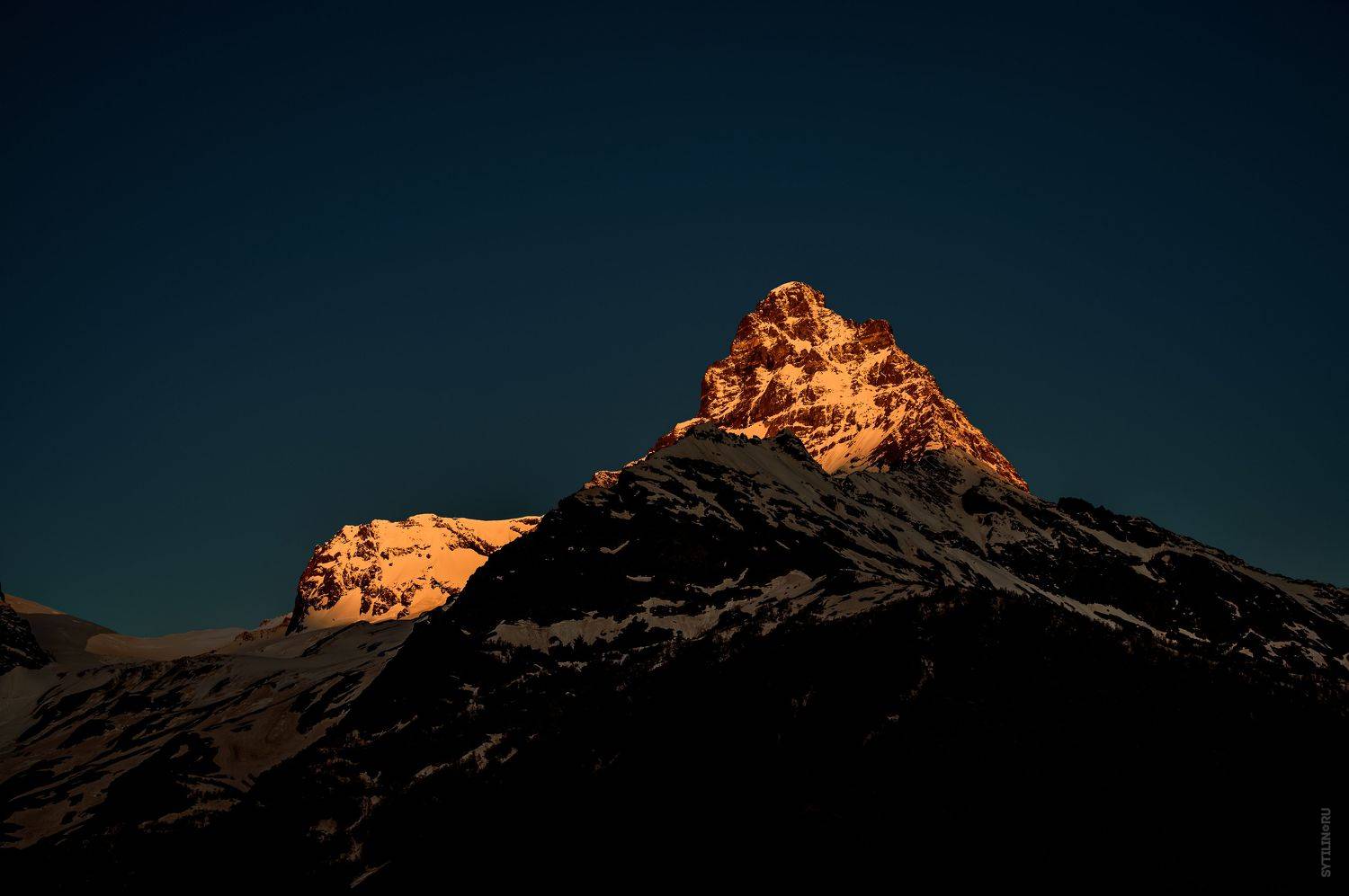 пейзаж, ледник, снежный, закат, восход, снежный, шапка, белалакая, закат, гора, горный, домбай, карачаево-черкессия, альпинизм, горнолыжный, тур, поездка, путешествие, туризм, ,, Сытилин Павел