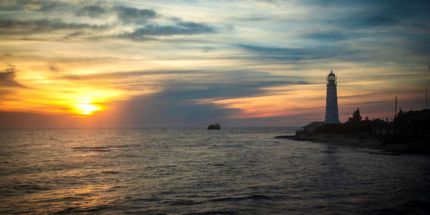 пейзаж, природа, вечер, закат, берег, небо, море, маяк, Игнатьев Александр