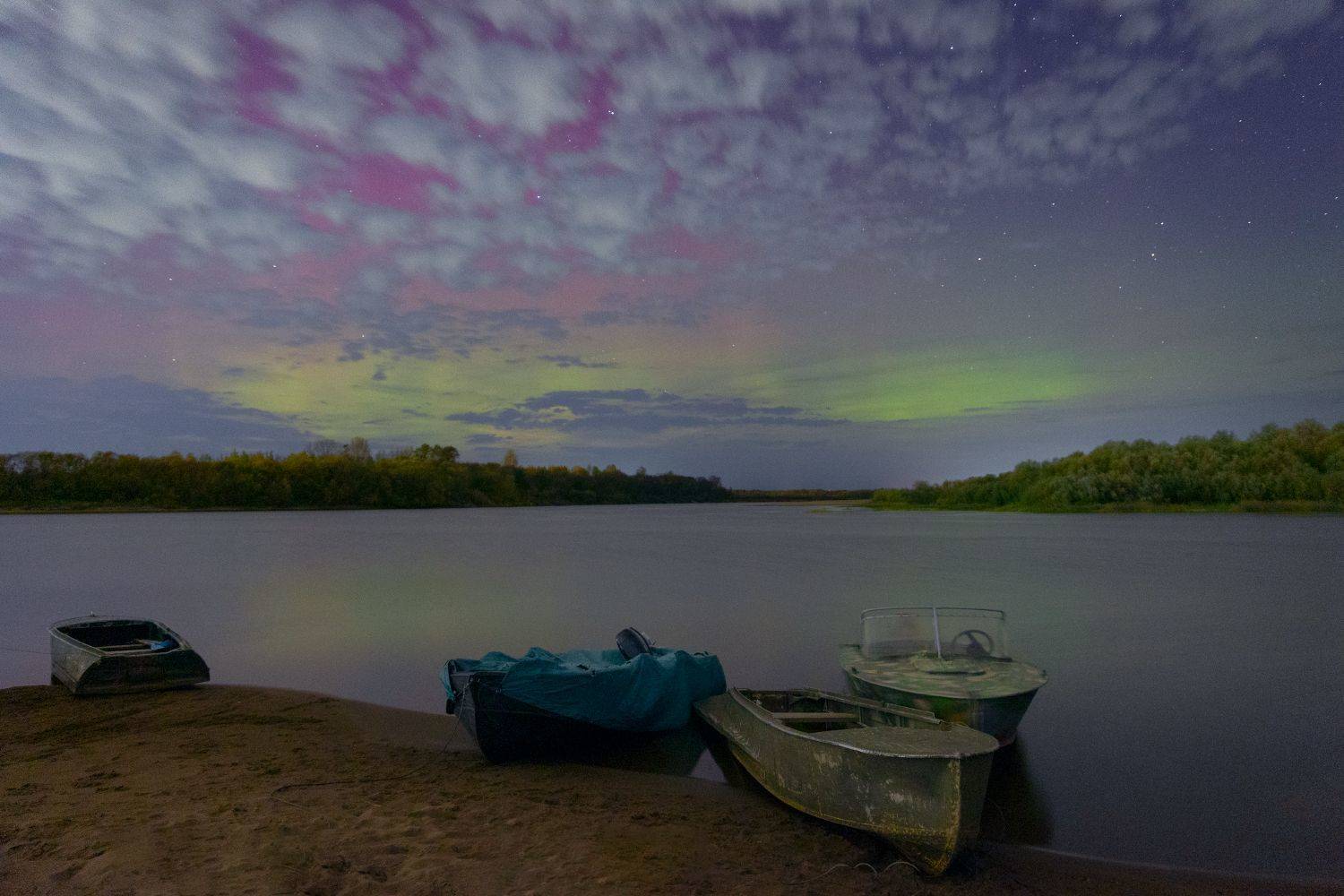 ночь сияние река лодка, Сергей Буторин