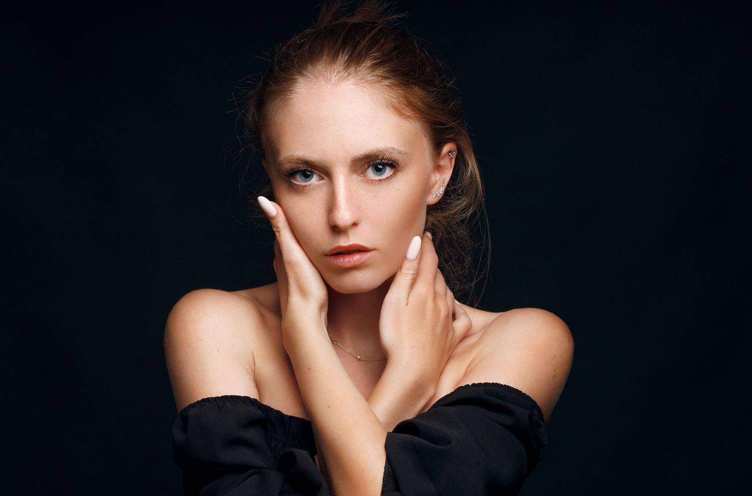 , Деян Романов