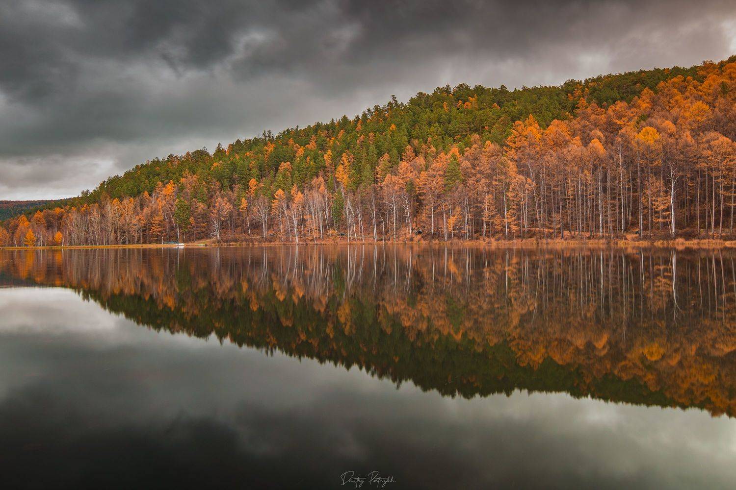озеро, отражение, вода, пейзаж, осень, краски осени, забайкальский край, деревья, лес, чита, Портных Дмитрий