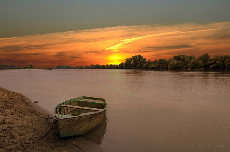 вечер, закат, река кубань, лодка  фото превью