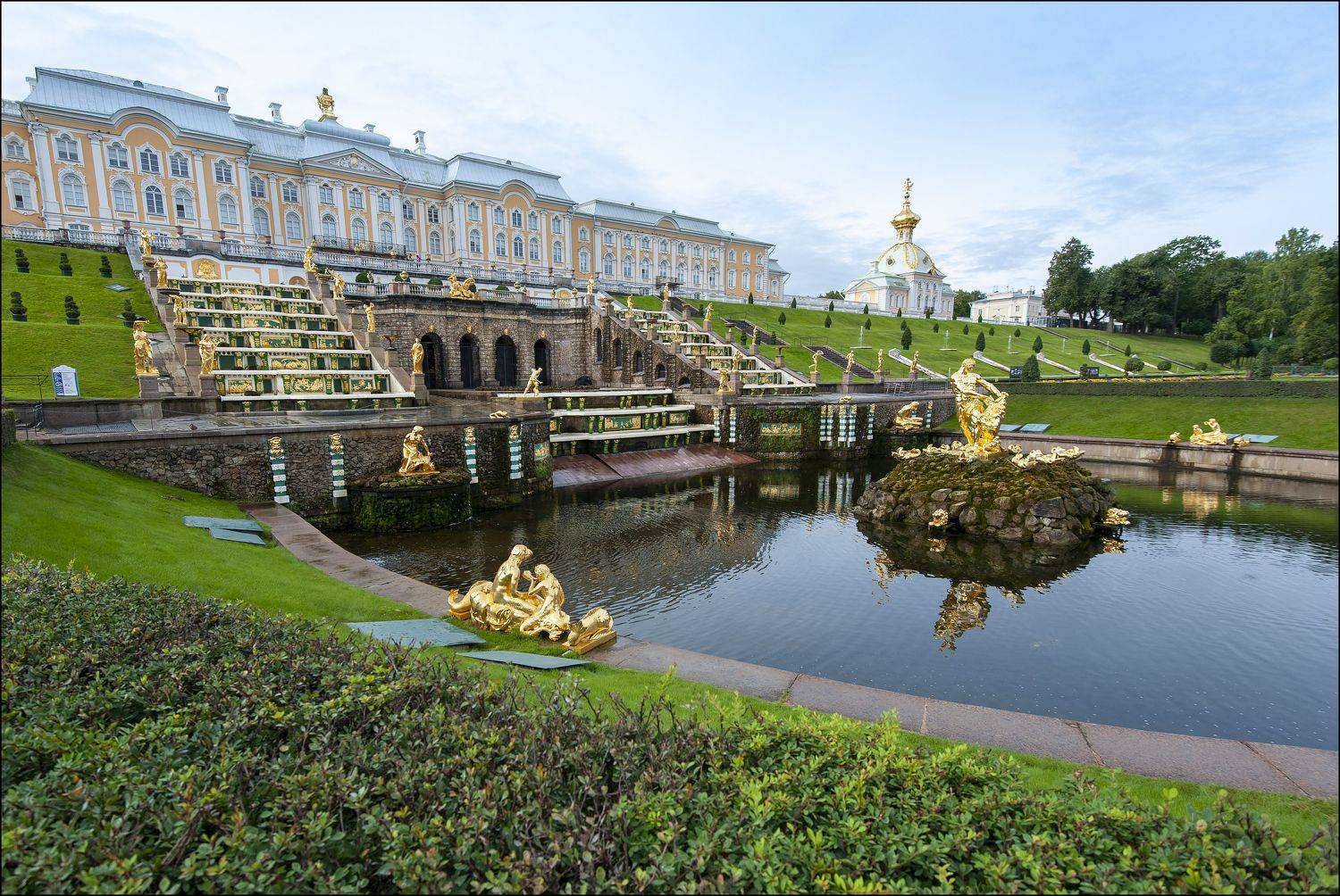 петродворец, Георгий Сапожников
