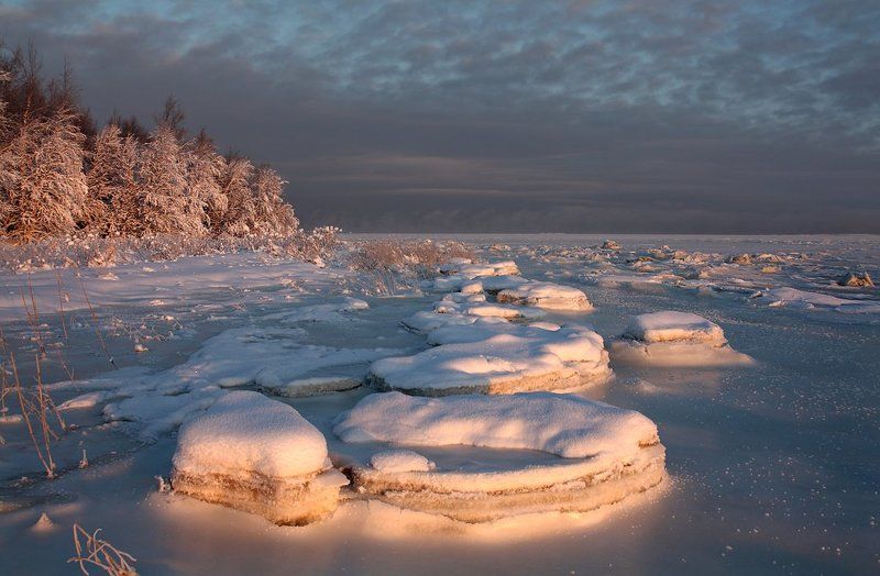 Замерзающее море фото превью