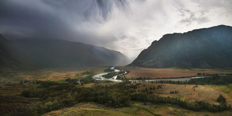 чулышман В предчувствии грозы фото превью