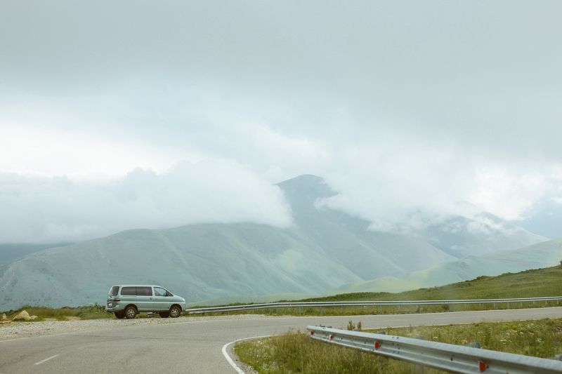 Где то там за облаками спрятался Эльбрус фото превью