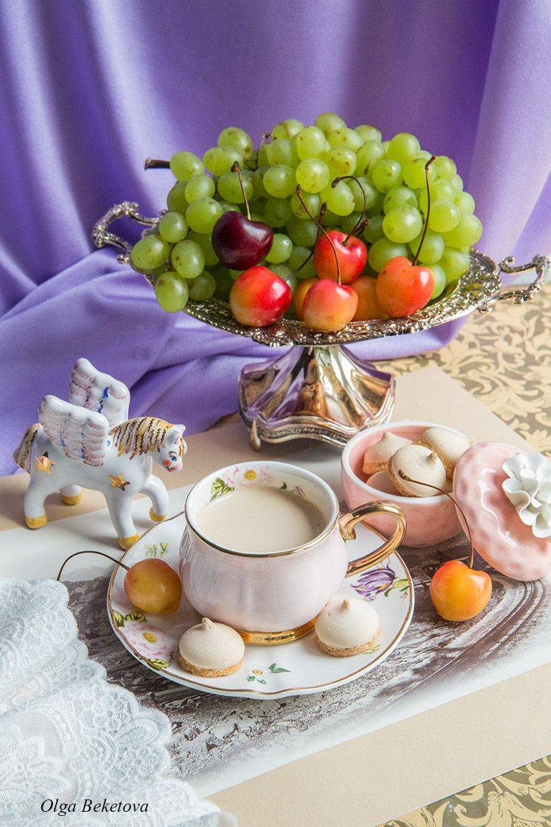 виноград, фрукты, печенье, Бекетова Ольга