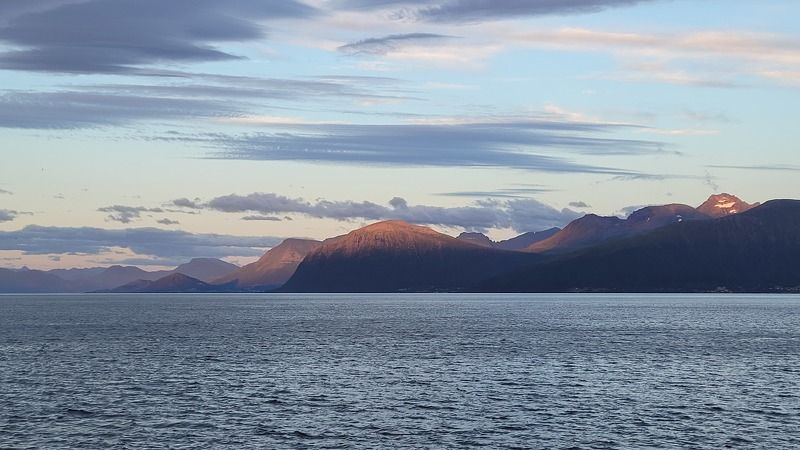 Вечерело фото превью