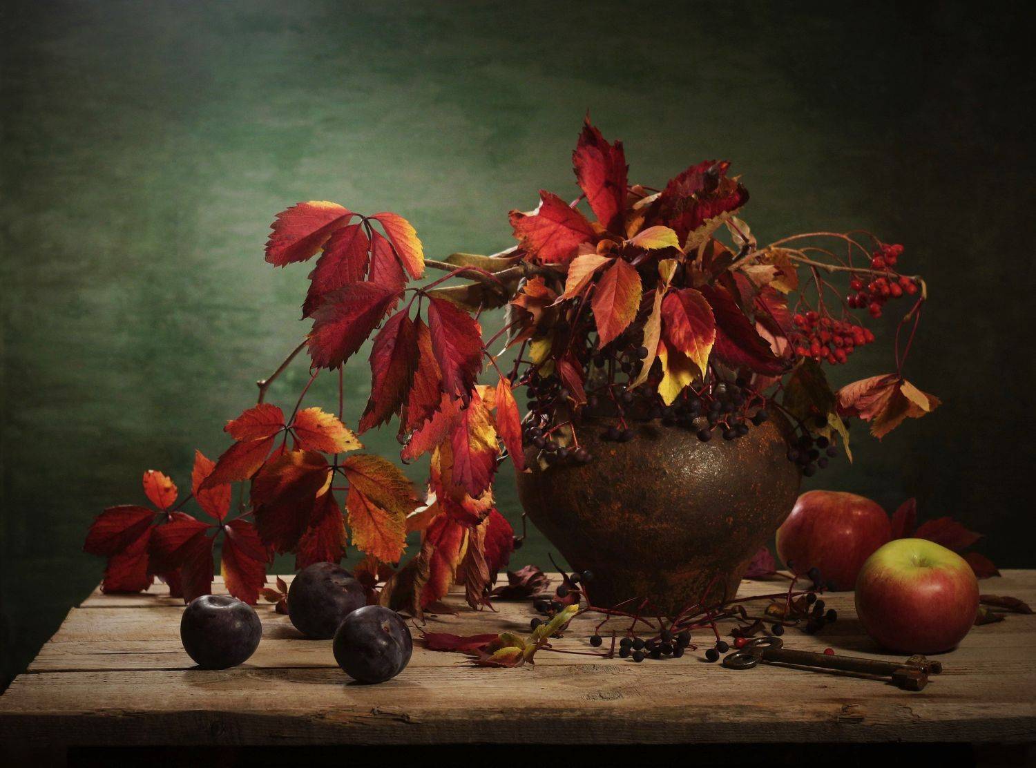 , Людмила Хрусталева*