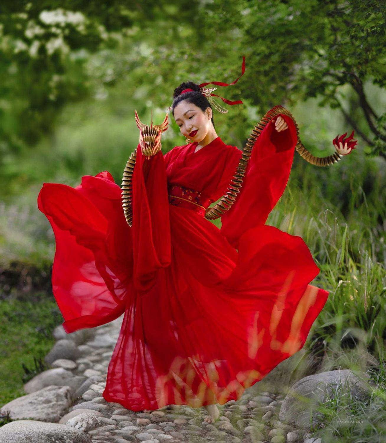 Мулан, змея, дракон, азиатка, девушка, кимоно, красный, танц, Natalie Seitner