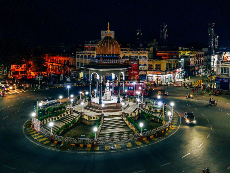 Krishnarajendra Statue, Mysore фото превью
