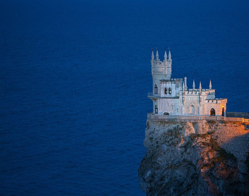 Крым Ласточкино гнездо Пролетая над гнездом фото превью