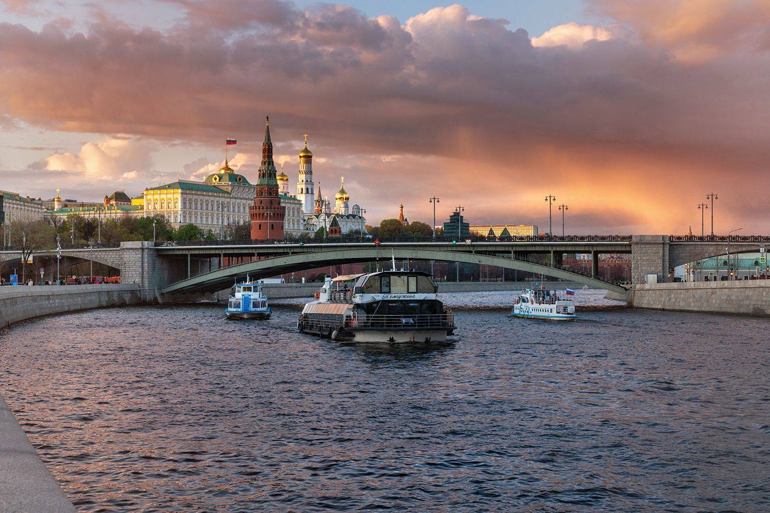 Москва, Россия,река,закат,корабль,, Лариса Николаевна Дука