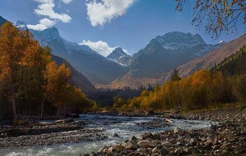 Осень в Алибекском ущелье