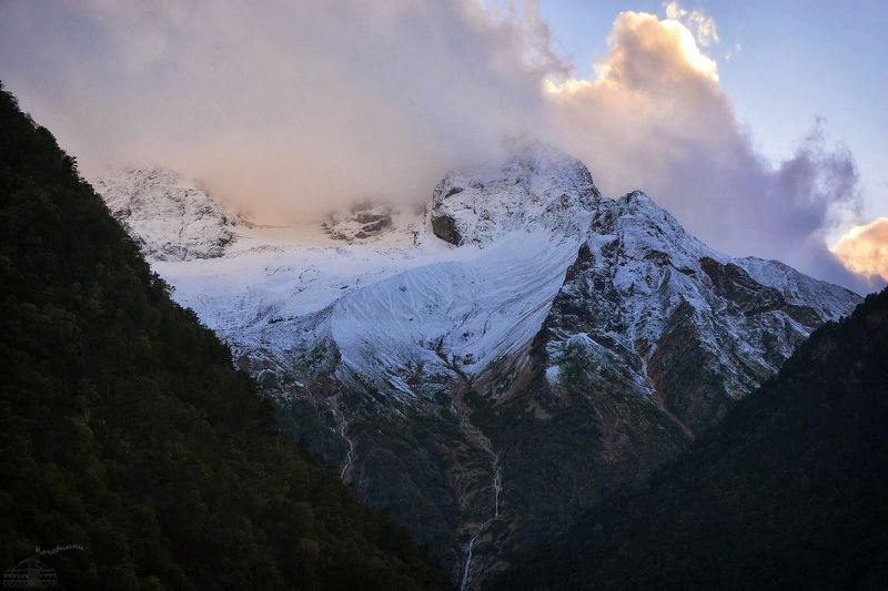 горы, кавказ, северная осетия, ледник, водопад Дыхание ледника фото превью