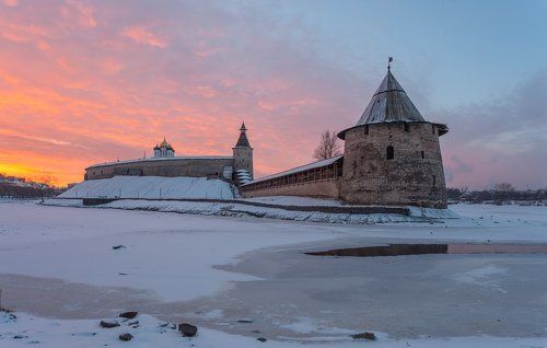 Зимняя прогулка вокруг Псковского Кремля