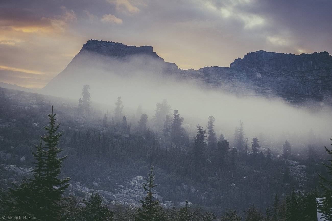 Ергаки, Красноярский край, Озеро Радужное, Рассвет, Спящий Саян, Туман, Акулич Макс