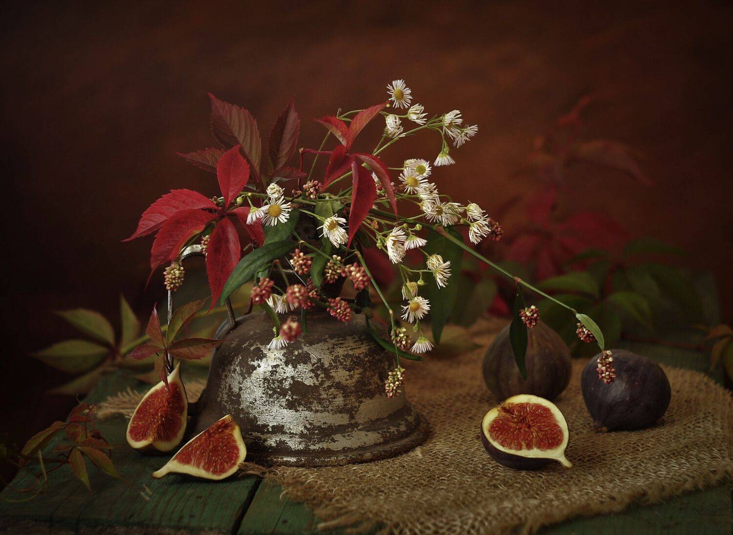 , Людмила Хрусталева*