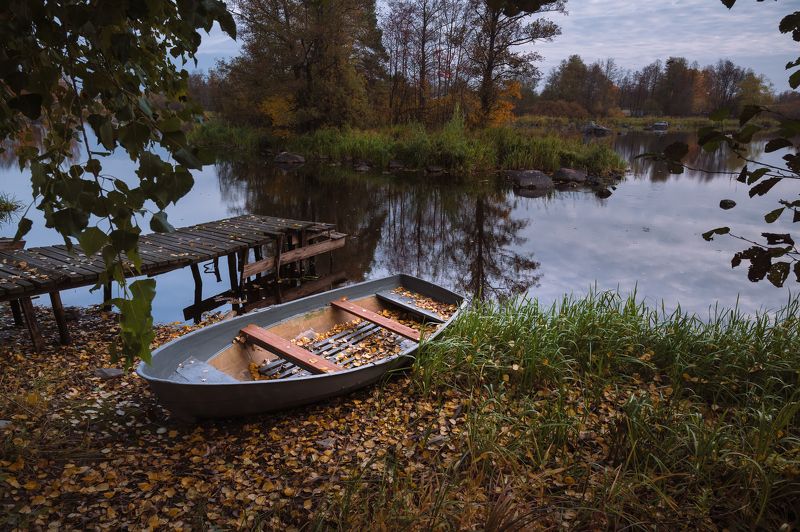 приозерск, вуокса, лодка Приозерск. Лодка на берегу Вуоксы. фото превью