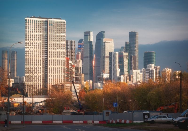 Сияющий град на холме фото превью
