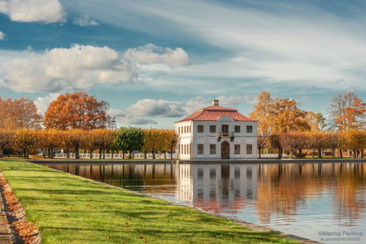 город, архитектура, дворец \"марли\",  государственный музей-заповедник \"петергоф\",город петергоф, пригороды санкт- петербурга, нижний парк, осенний пейзаж, золотая осень, петергофская акварельная осень,nikon, Павлова Марина