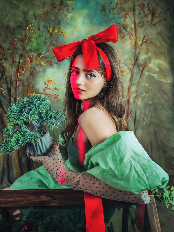 portrait deep green фото превью