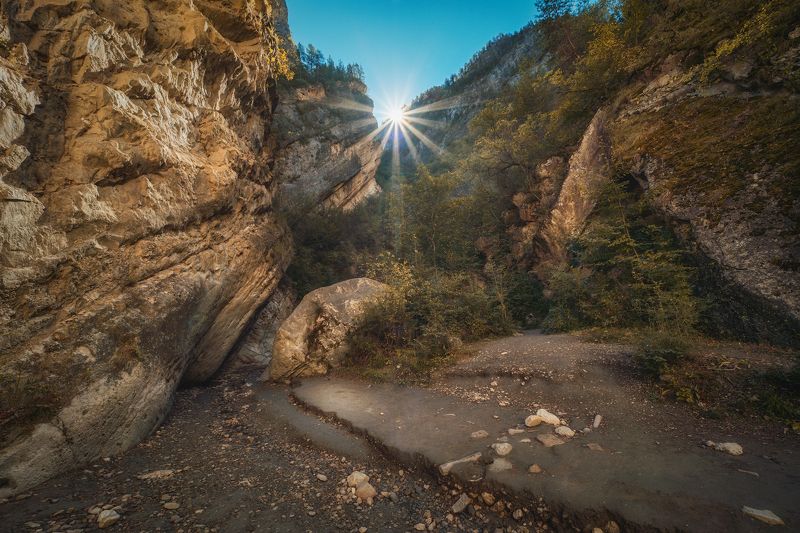 Утро в Карадахской теснине фото превью