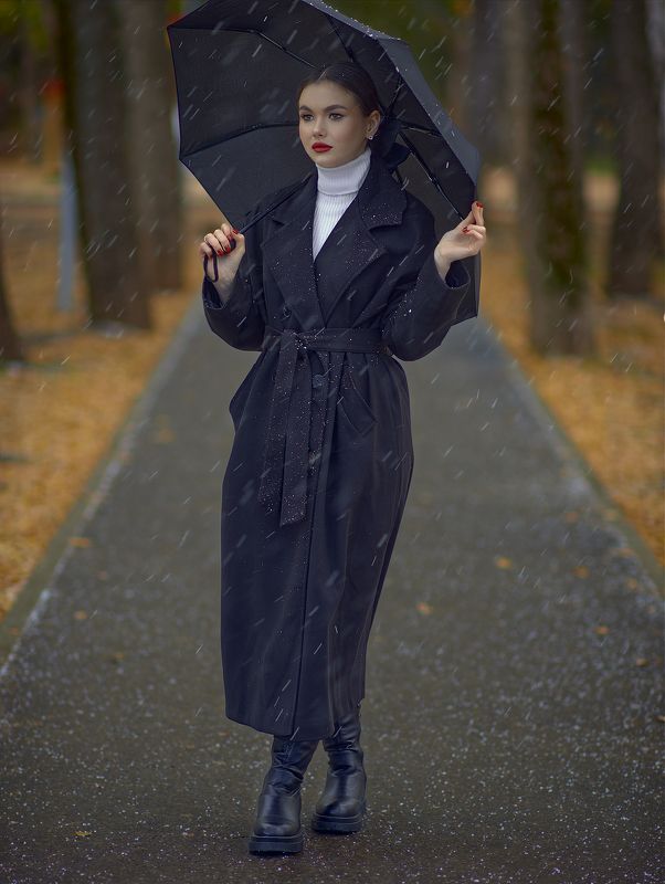 Christine  .  .  . фото превью