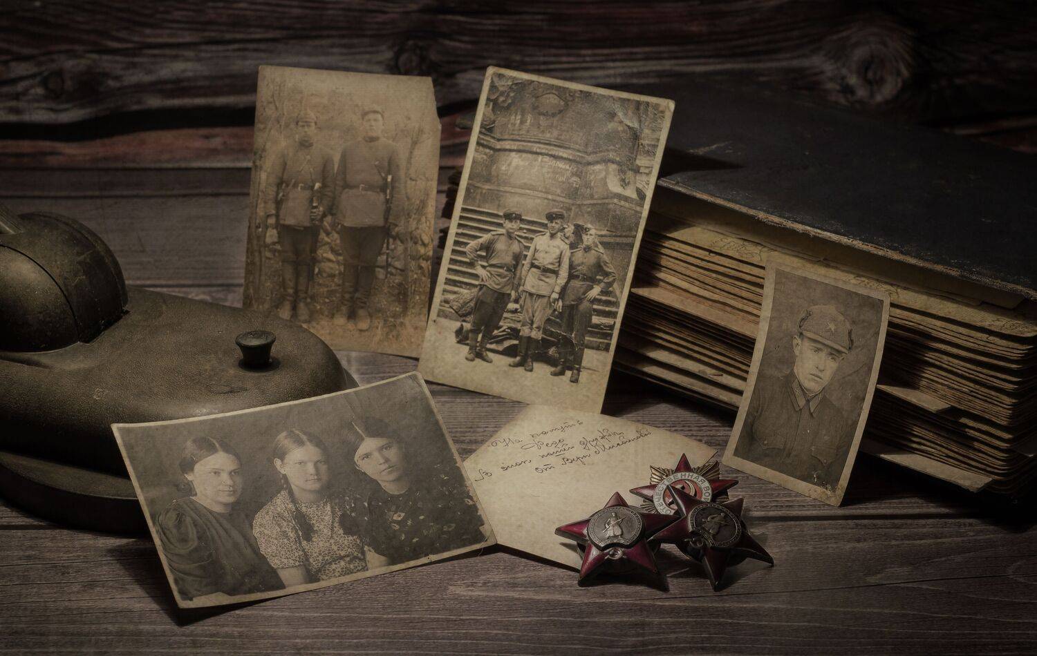 фотографии, винтаж, старое фото, медали, ордена, альбом, Хвойнова Елена