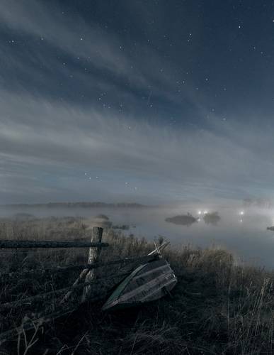 Осенний вечер на берегу пруда