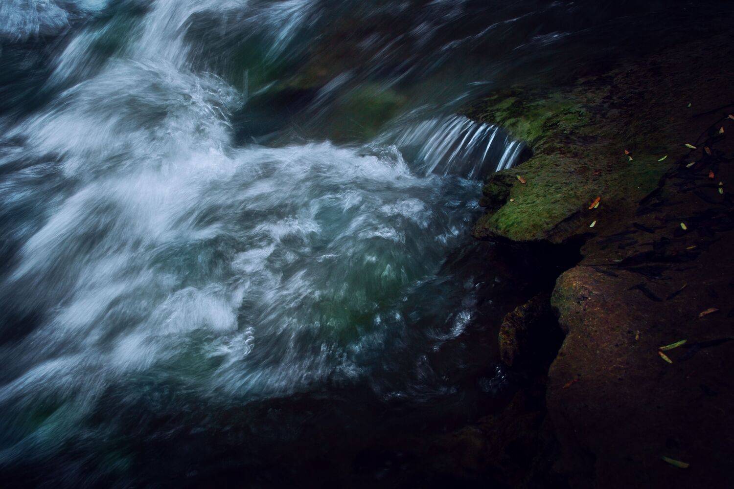 幽深   溪流, 吴 微雨墨烟鸿
