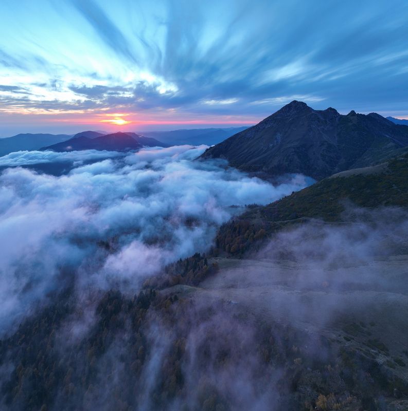 россия, закат, вечер, осень, октябрь, горы, горный хребет, тучи, пик, аибга Аибга фото превью