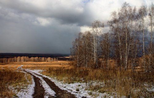 Уж небо осенью дышало