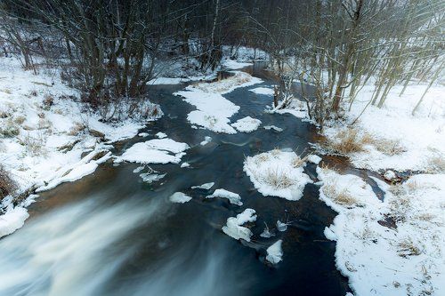 Зимний поток